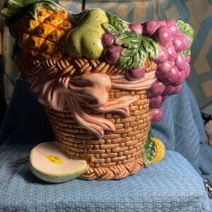 HERITAGE MINT LTD COLLECTIBLE CERAMIC FRUIT ARRANGMENT